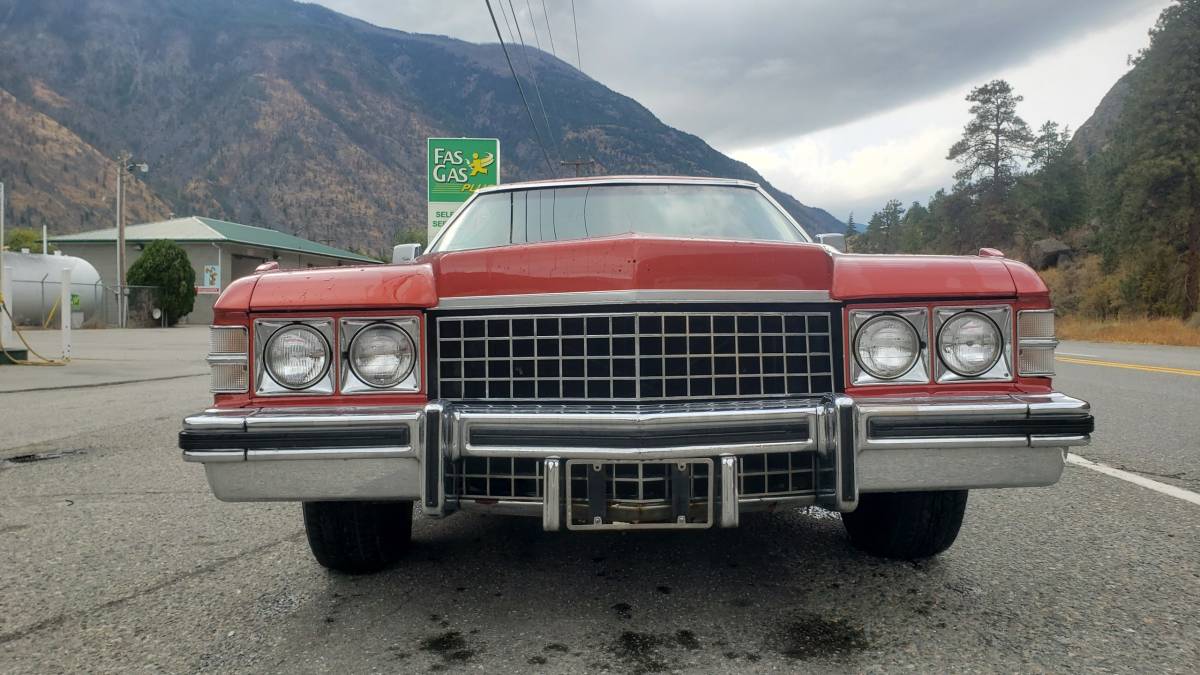Cadillac-coupe-deville-1974-orange-5