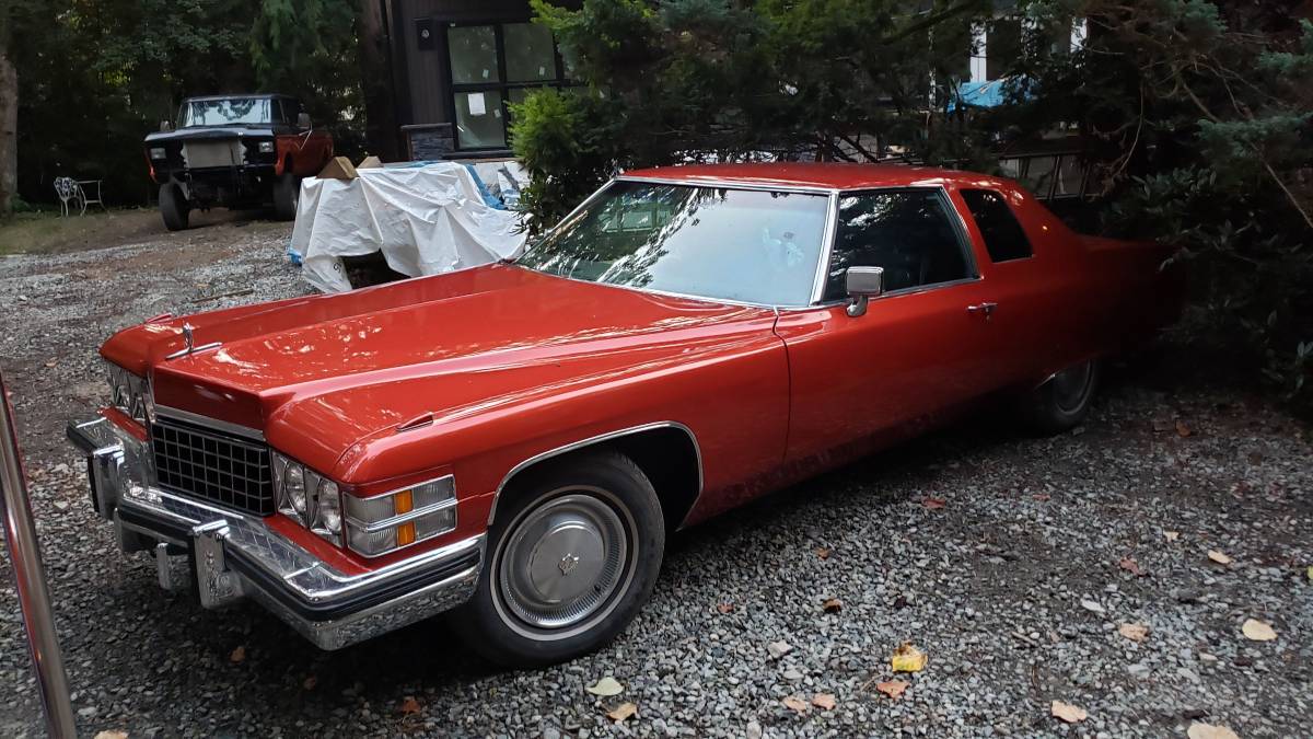 Cadillac-coupe-deville-1974-orange-6