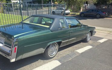 Cadillac-coupe-deville-1978-green-1