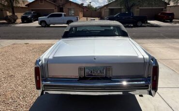 Cadillac-coupe-deville-1984-silver-11