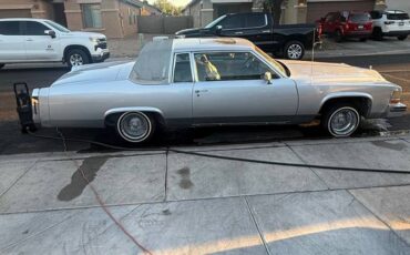 Cadillac-coupe-deville-1984-silver-4