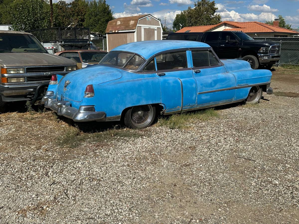 Cadillac-deville-1951-blue-1