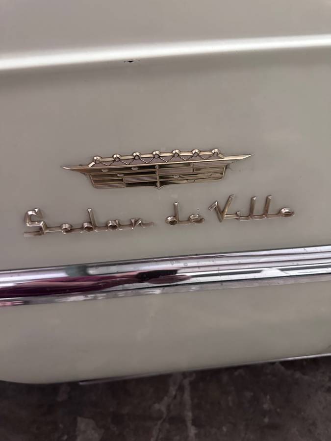 Cadillac-deville-1956-white-5