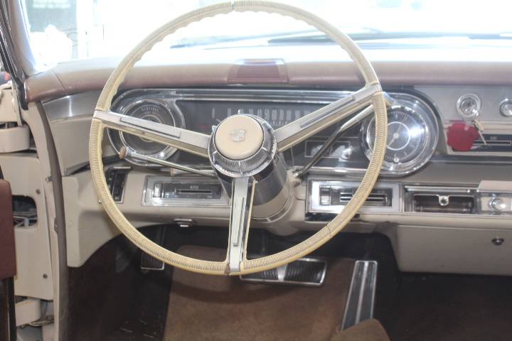 Cadillac-deville-1965-1