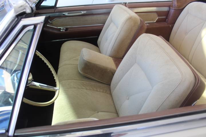 Cadillac-deville-1965-13