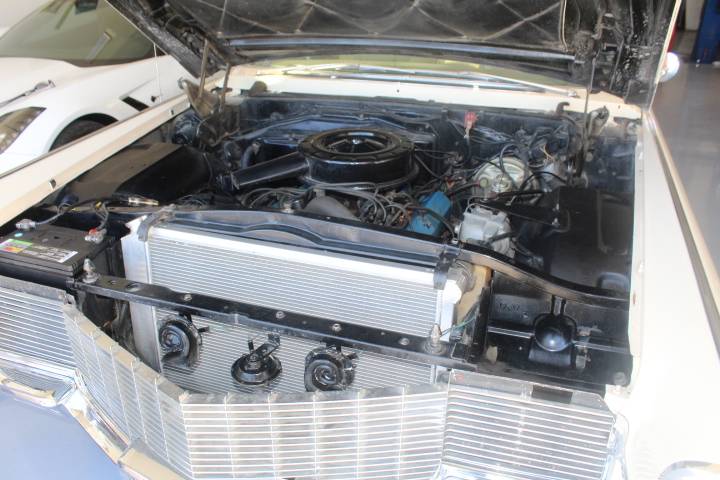 Cadillac-deville-1965-18