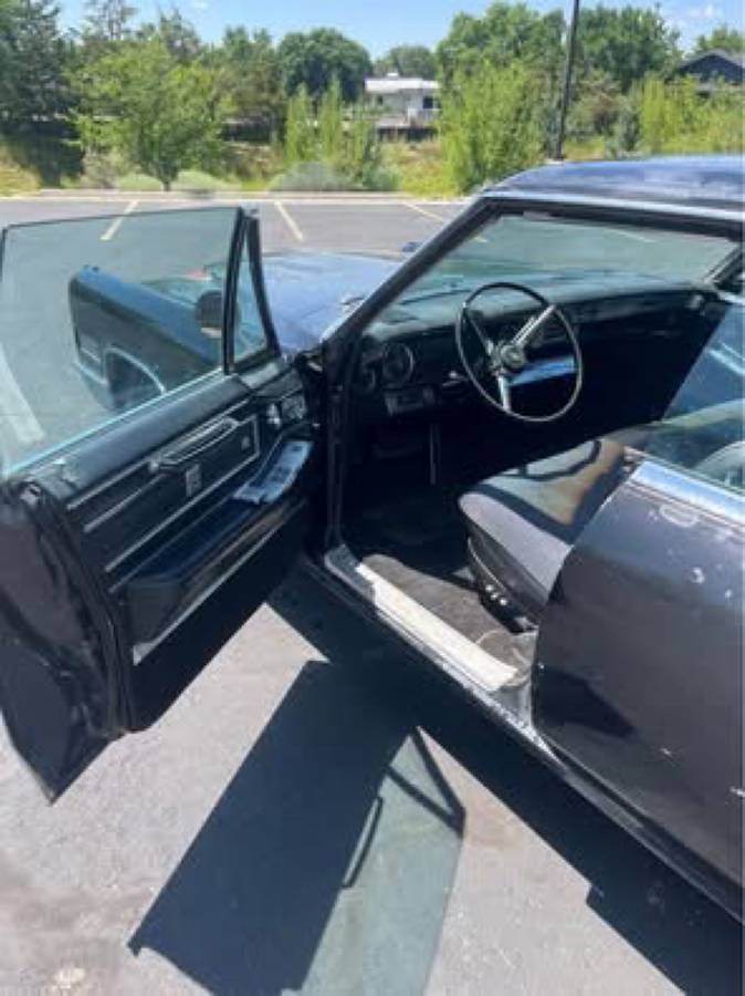 Cadillac-deville-1966-black-19