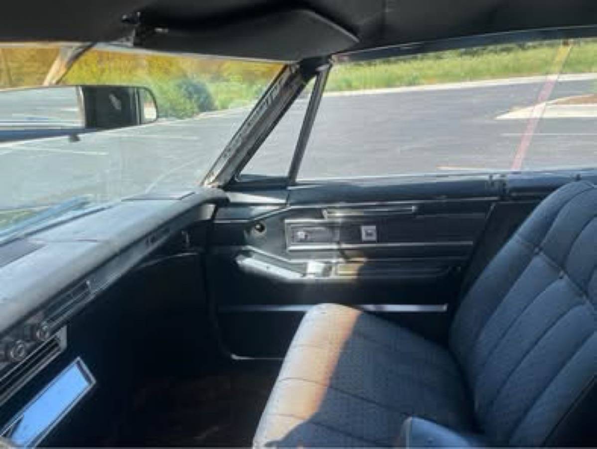 Cadillac-deville-1966-black-2