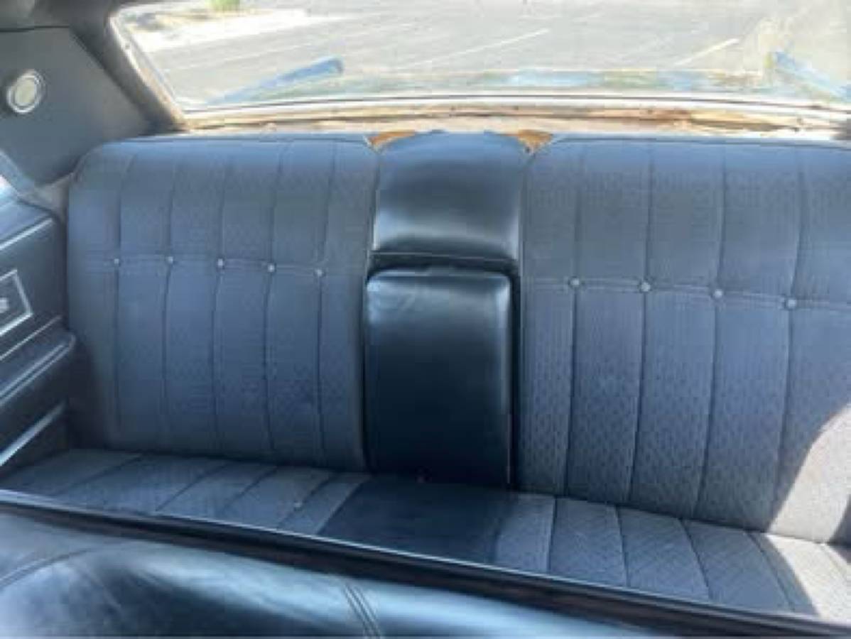 Cadillac-deville-1966-black-23