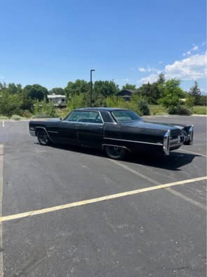 Cadillac-deville-1966-black-3