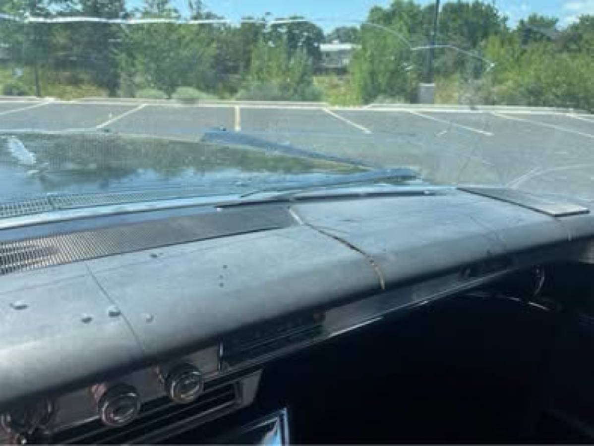 Cadillac-deville-1966-black-3