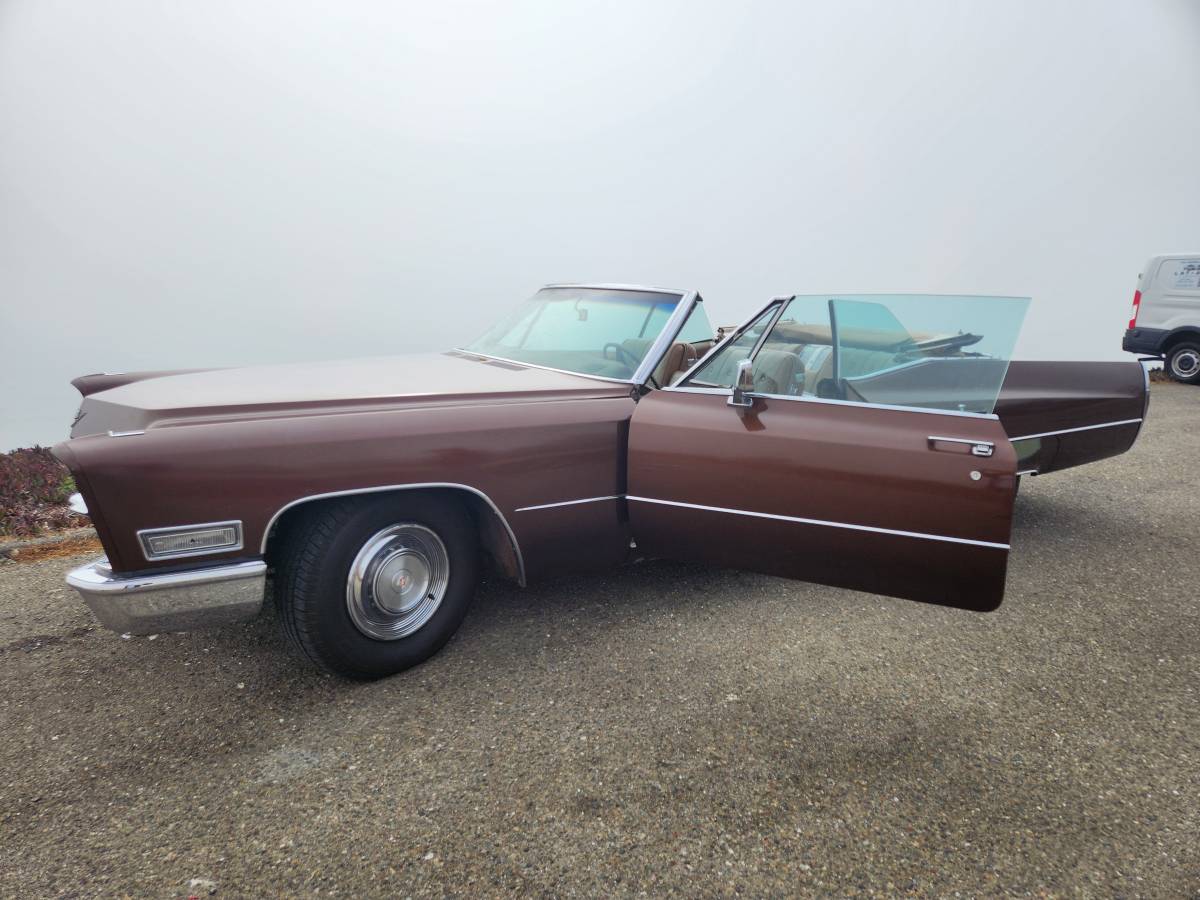 Cadillac-deville-1968-brown-14