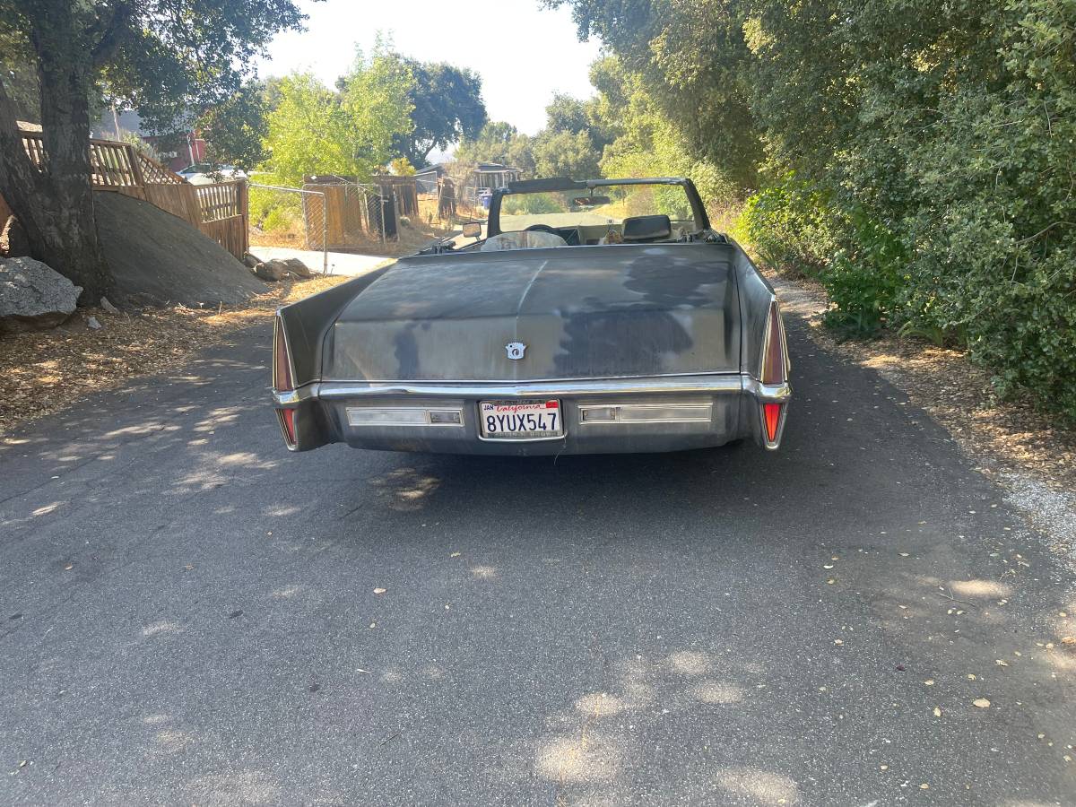 Cadillac-deville-1970-green-1