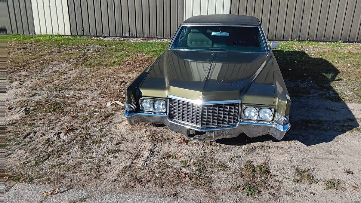 Cadillac-deville-1970-green-13