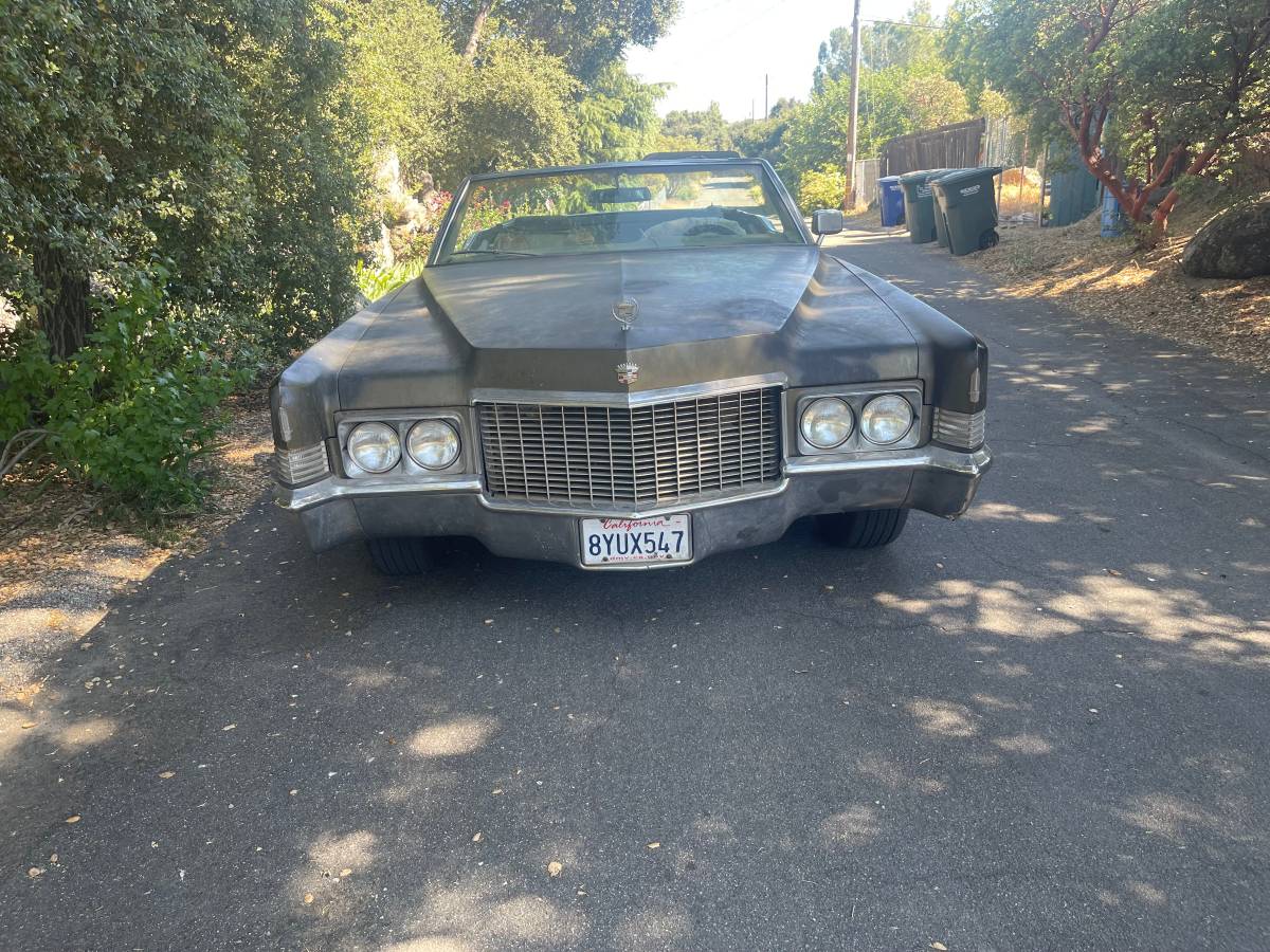 Cadillac-deville-1970-green