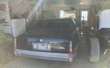 Cadillac-deville-1990-blue-1