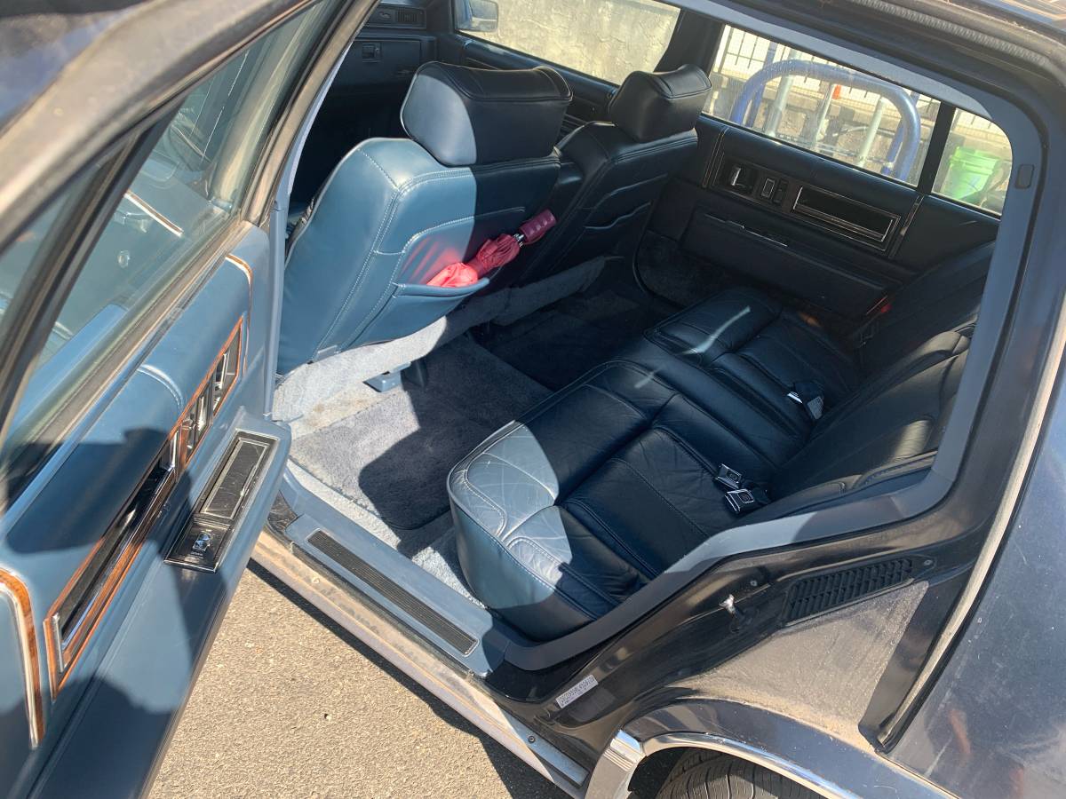 Cadillac-deville-1990-blue-11