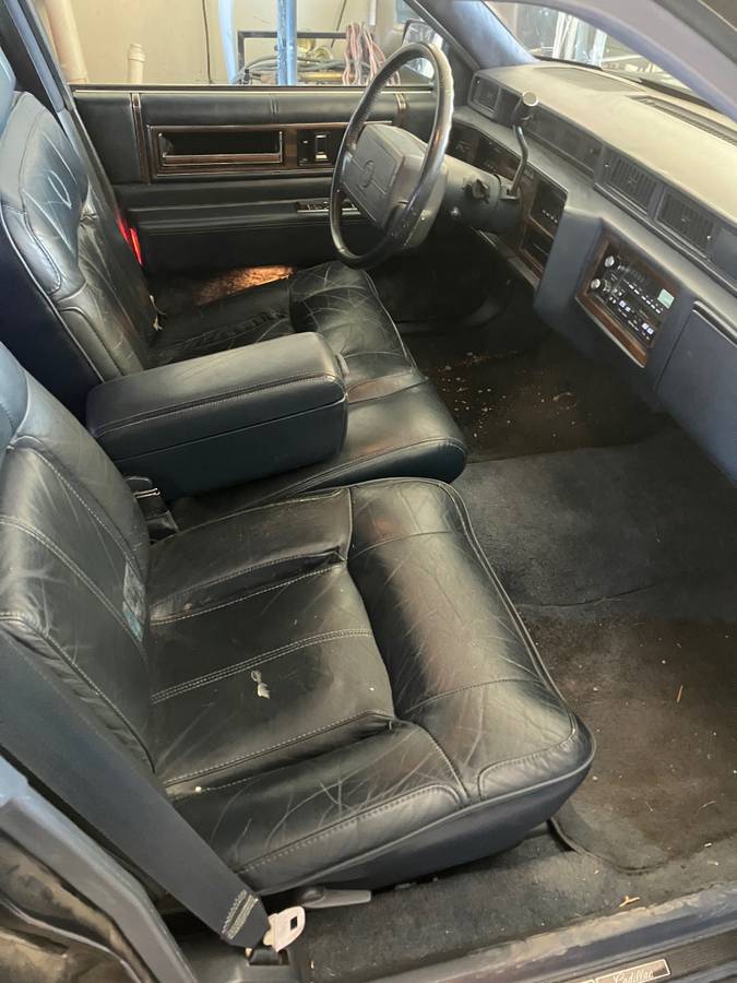 Cadillac-deville-1990-blue-3
