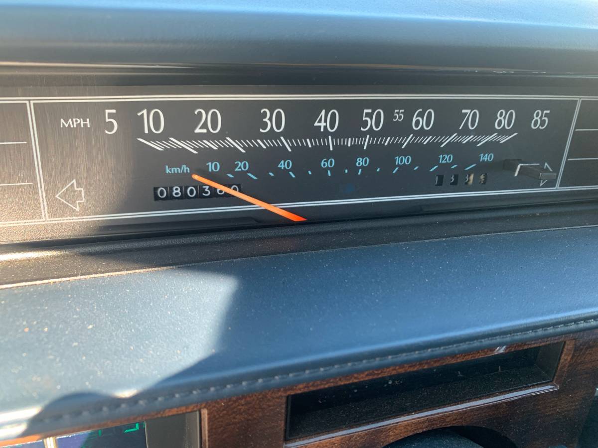 Cadillac-deville-1990-blue-3