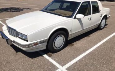Cadillac-deville-1991-white-1