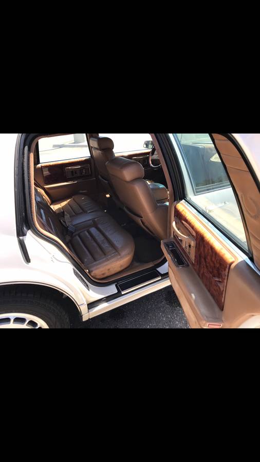 Cadillac-deville-1991-white-3