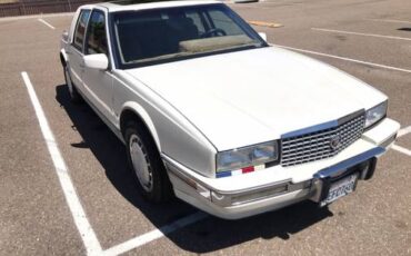 Cadillac-deville-1991-white-6