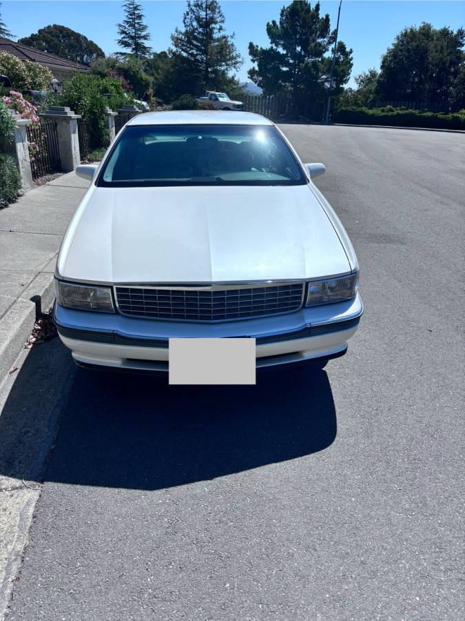 Cadillac-deville-1994-white-3
