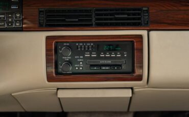 Cadillac-deville-1995-brown-4