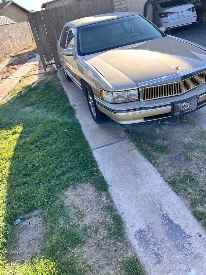 Cadillac-deville-1995