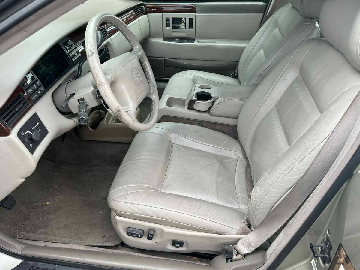 Cadillac-deville-1996-5