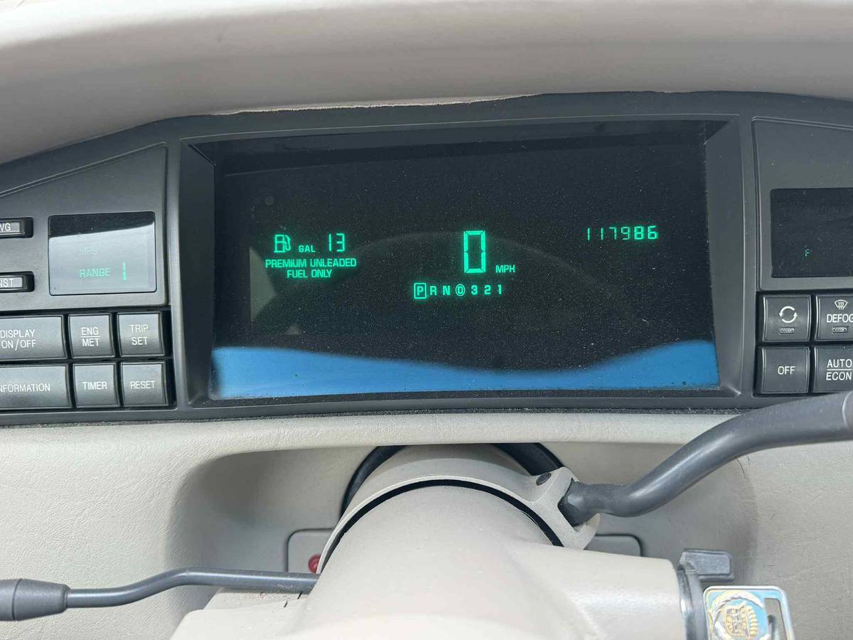 Cadillac-deville-1996-6