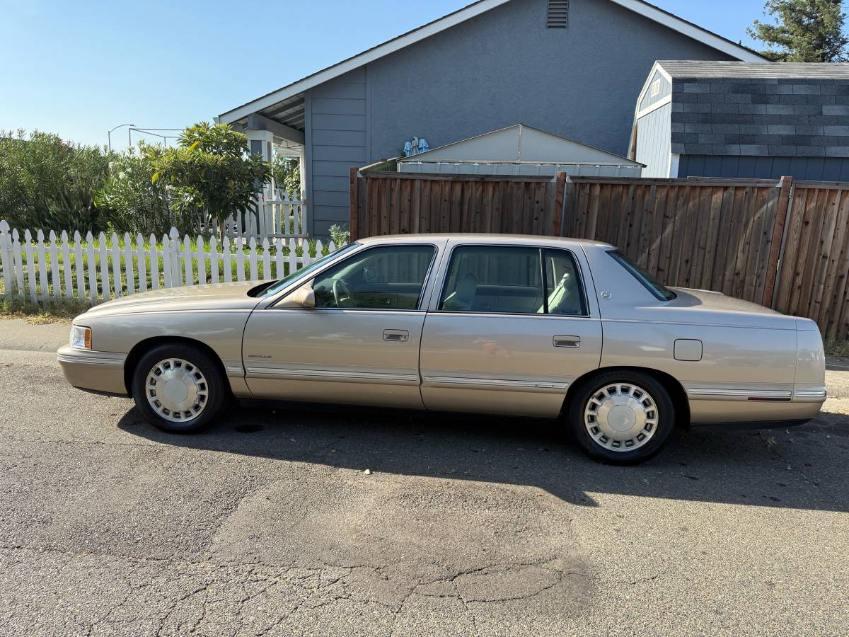 Cadillac-deville-1996-brown-14
