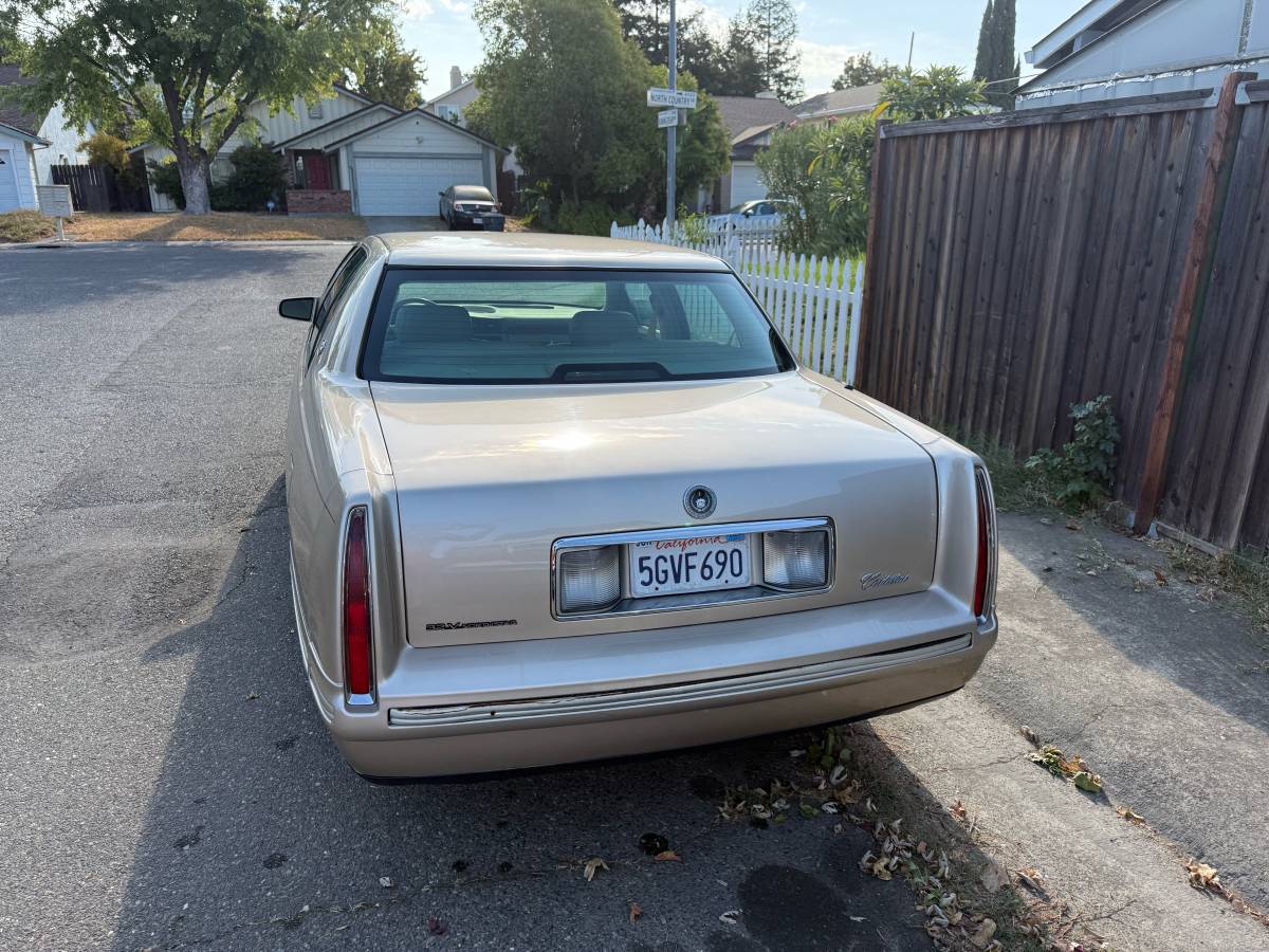 Cadillac-deville-1996-brown-2
