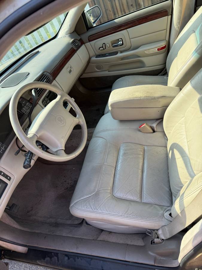 Cadillac-deville-1996-brown-3
