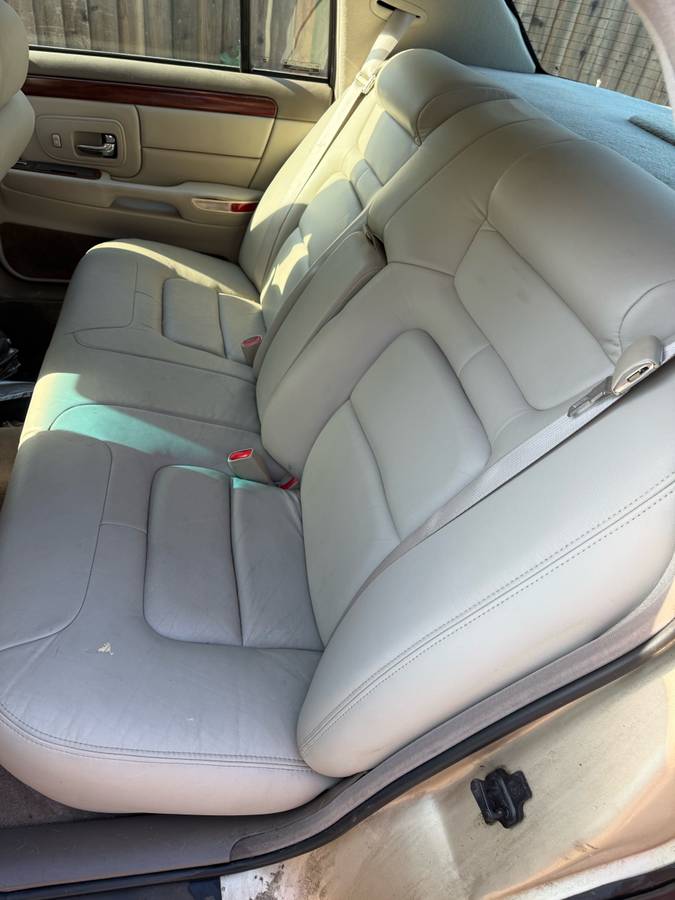 Cadillac-deville-1996-brown-7
