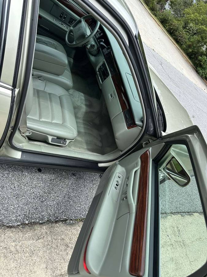 Cadillac-deville-1996-green-10