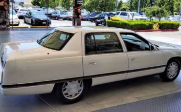 Cadillac-deville-concours-1996-white-13