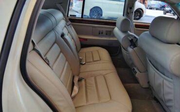 Cadillac-deville-concours-1996-white-20