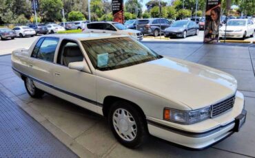 Cadillac-deville-concours-1996-white-9