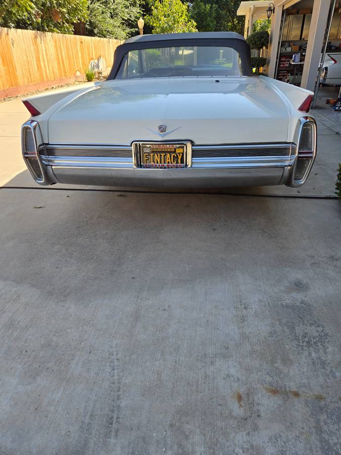Cadillac-deville-convertible-1964-white-20
