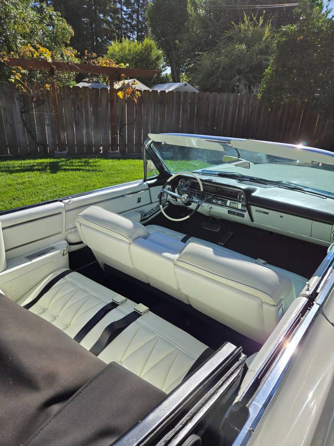 Cadillac-deville-convertible-1964-white-21