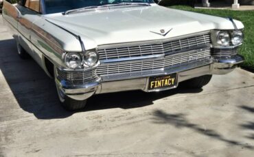 Cadillac-deville-convertible-1964-white-4