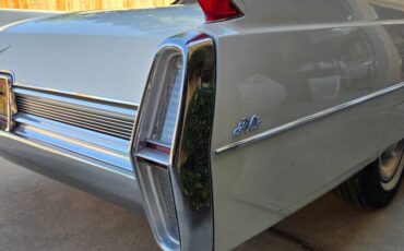Cadillac-deville-convertible-1964-white-6