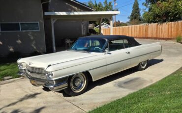 Cadillac-deville-convertible-1964-white-8