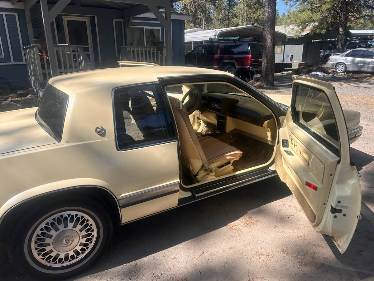 Cadillac-eldorado-1991-4