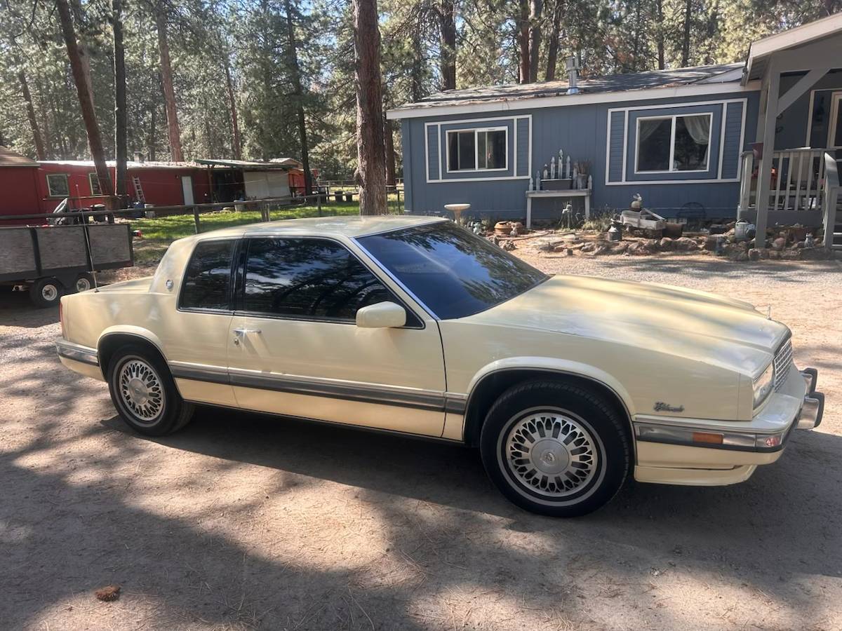 Cadillac-eldorado-1991