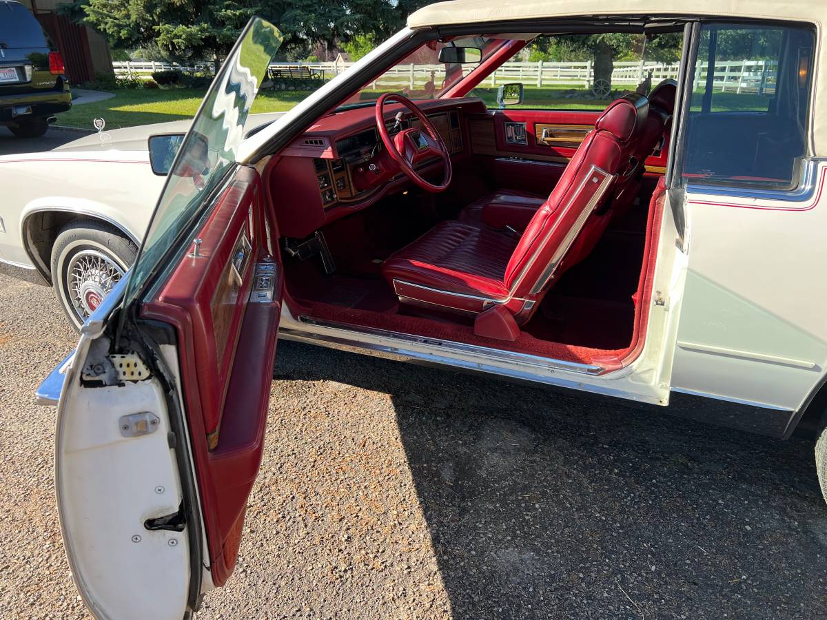 Cadillac-eldorado-biarritz-convertible-1984-white-4
