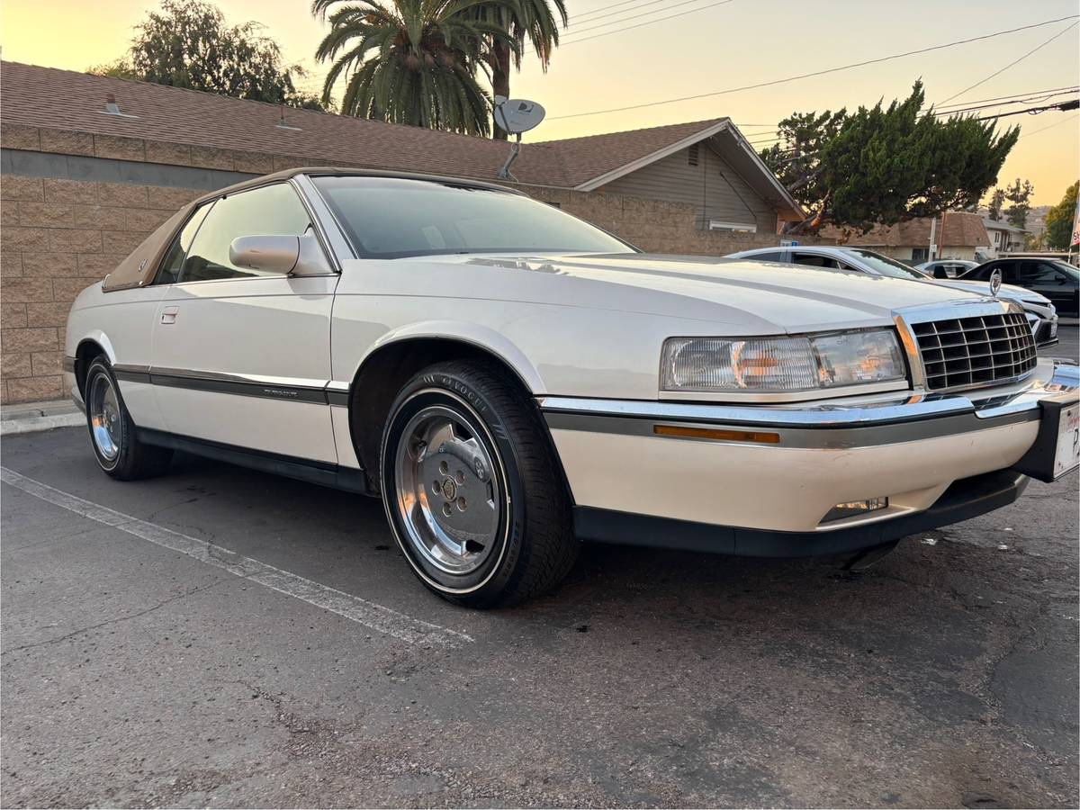 Cadillac-eldorado-etc-1994-white-1