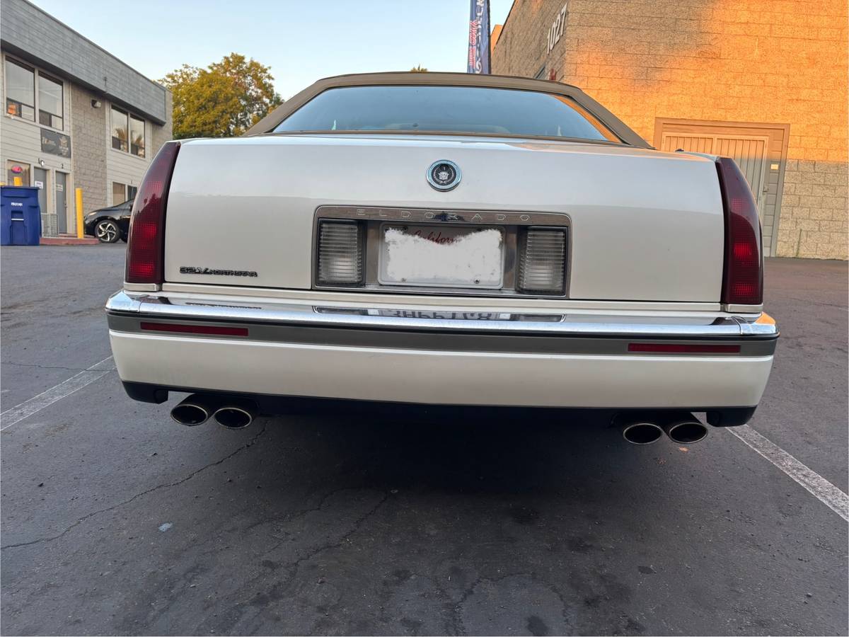 Cadillac-eldorado-etc-1994-white-3