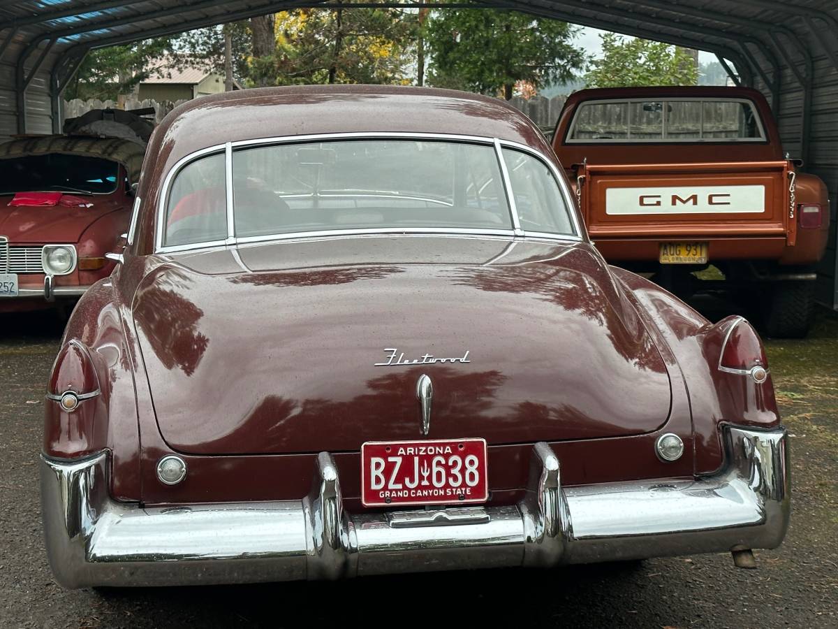 Cadillac-fleetwood-1948-6